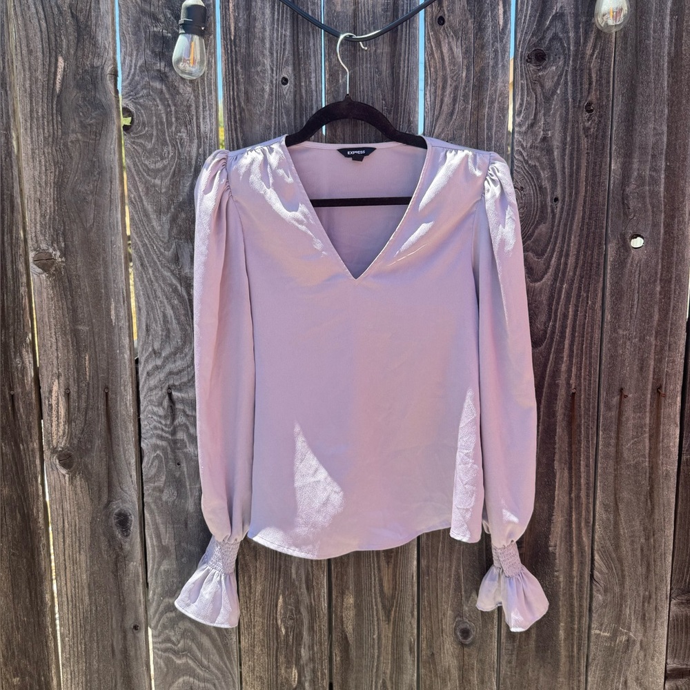 Express Women’s V Neck Smocked Cuff Blouse with Shoulder Pads Lavender Purple Sm